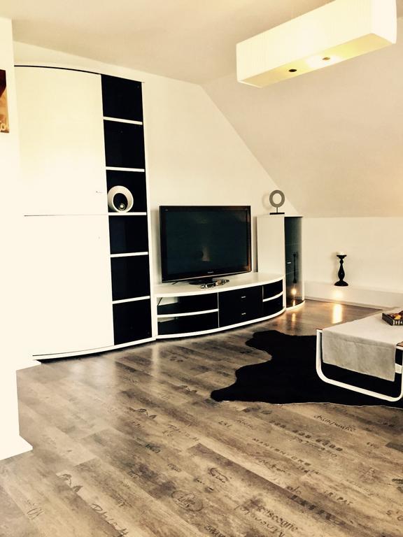 Ferienwohnung H&H Happy Holiday เวลเดน อัม เวิร์ทเทอร์ซี ภายนอก รูปภาพ